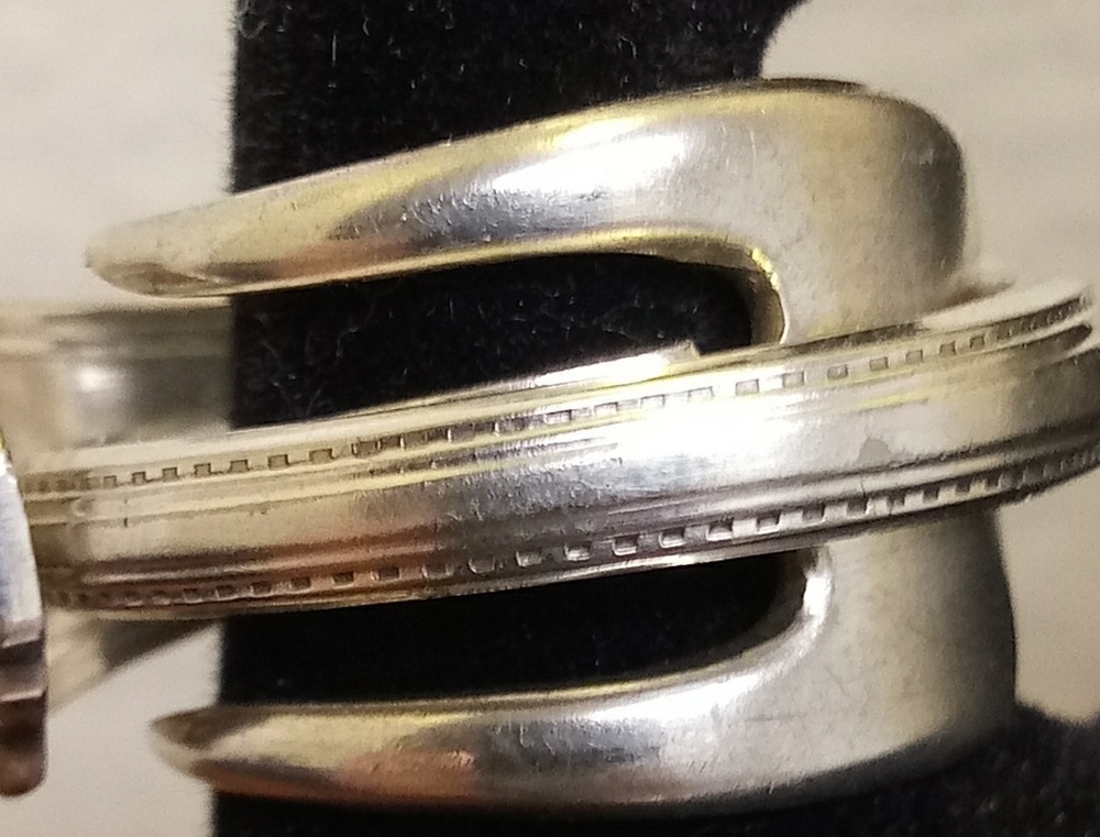 Fork Ring - Picture 2 of 7
